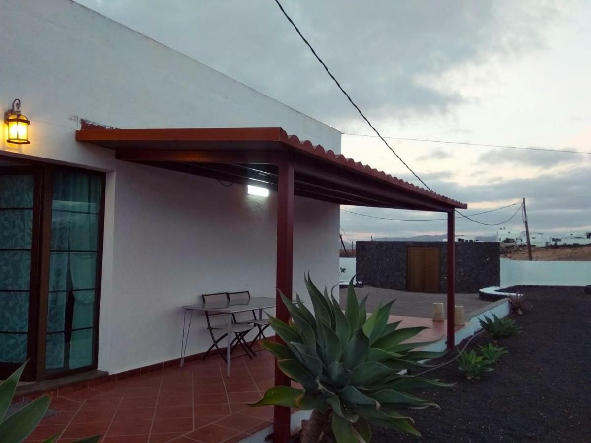 Casa El Gallo Teguise  Eksteriør bilde