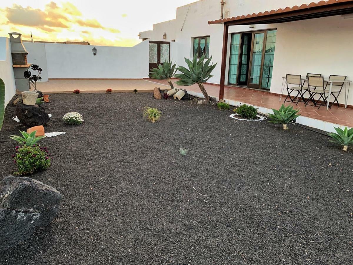 Casa El Gallo Teguise  Eksteriør bilde