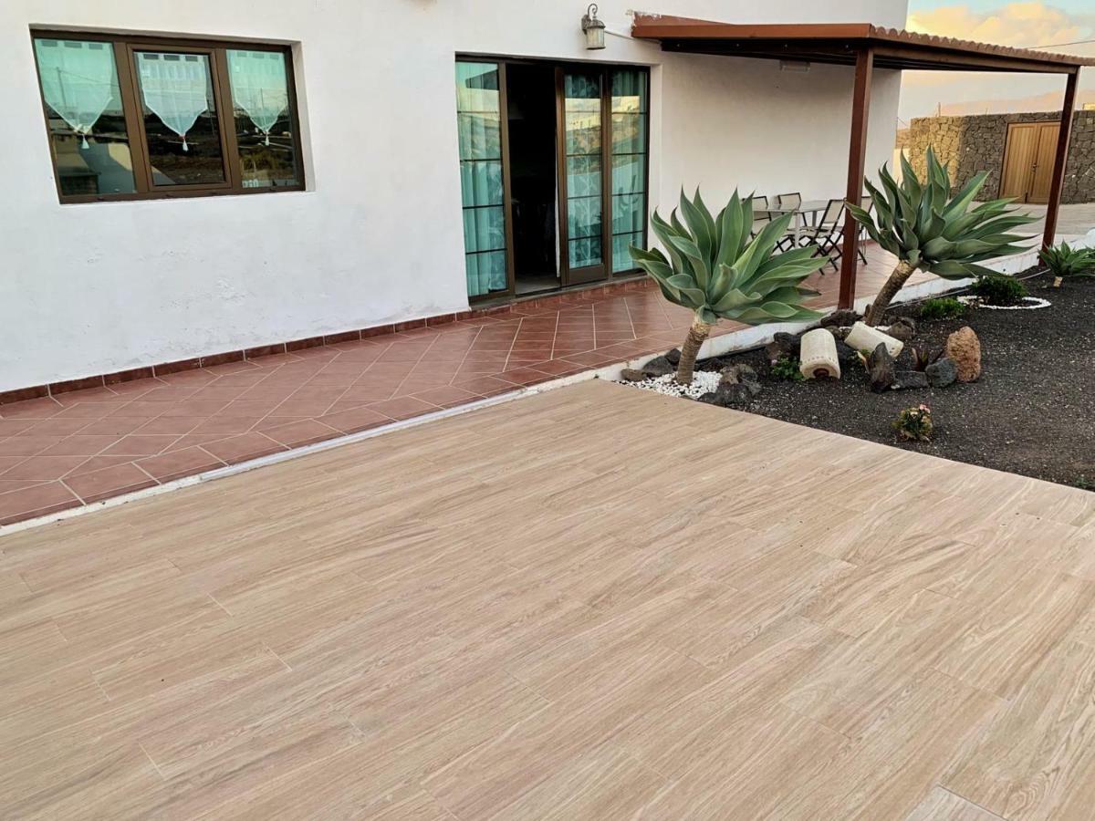 Casa El Gallo Teguise  Eksteriør bilde